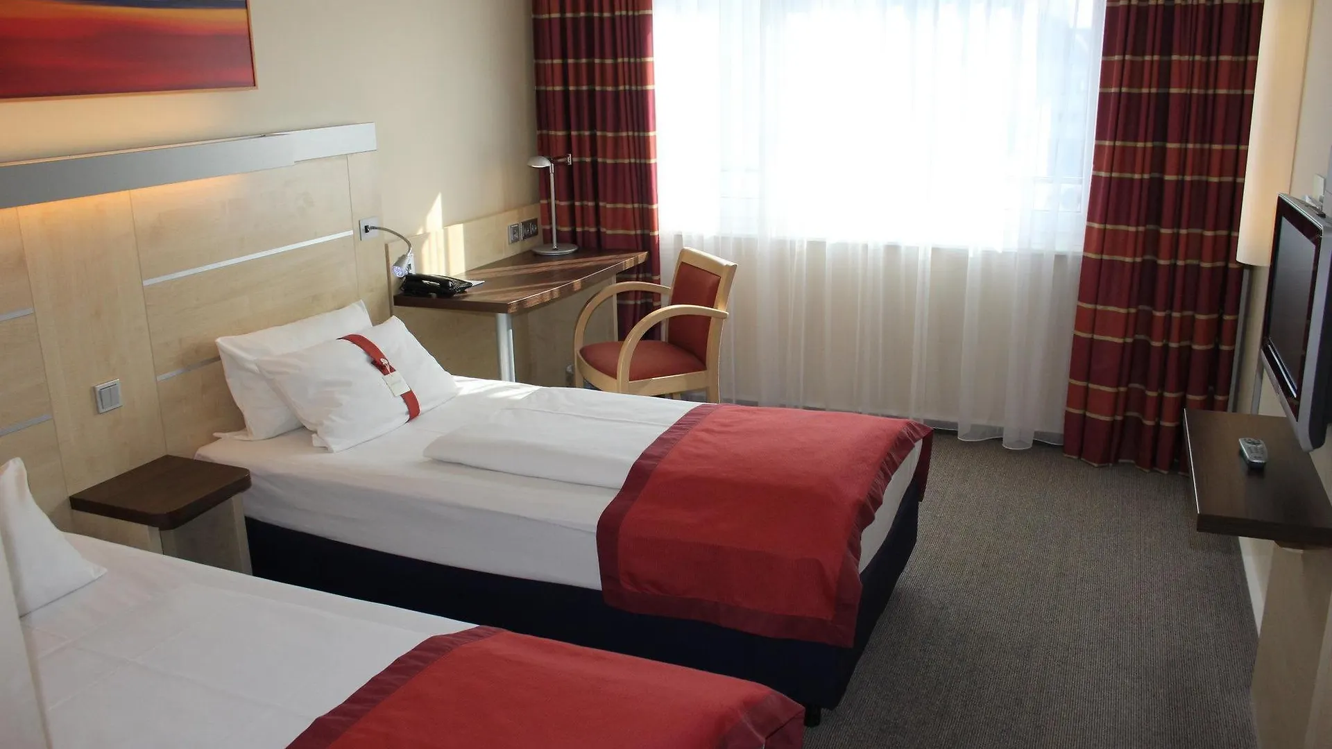Holiday Inn Express Stuttgart Airport, An Ihg Hotel Leinfelden-Echterdingen