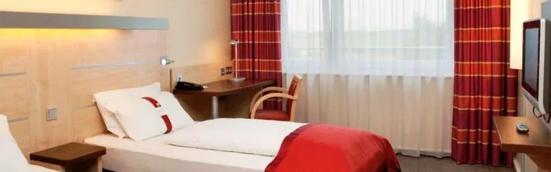 Holiday Inn Express Stuttgart Airport, An Ihg Hotel Leinfelden-Echterdingen