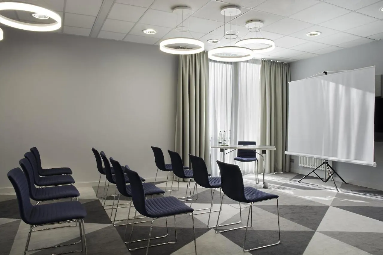 Holiday Inn Express Stuttgart Airport, An Ihg Hotel Leinfelden-Echterdingen